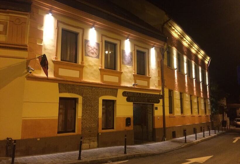 בית מלון כפרי Curtea Brasoveana