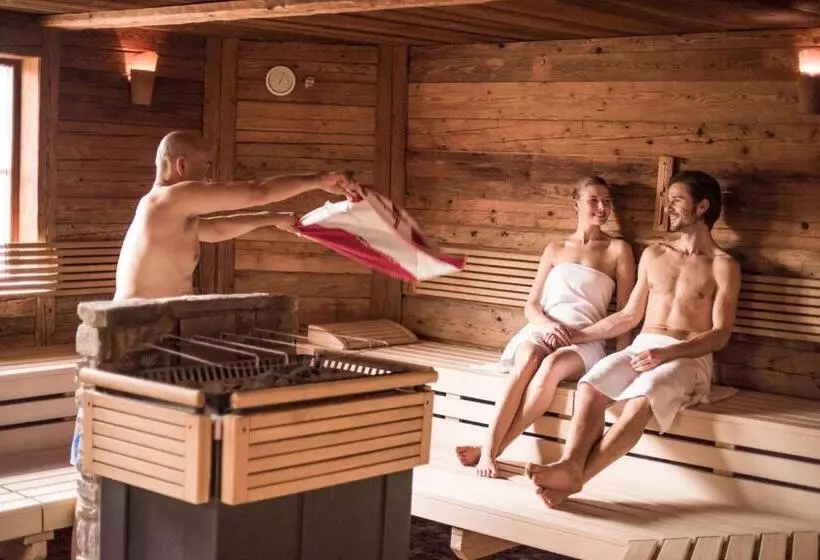 酒店 Ebner S Waldhof Am See Resort & Spa