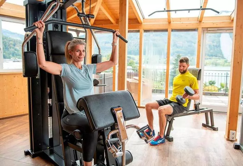 酒店 Ebner S Waldhof Am See Resort & Spa