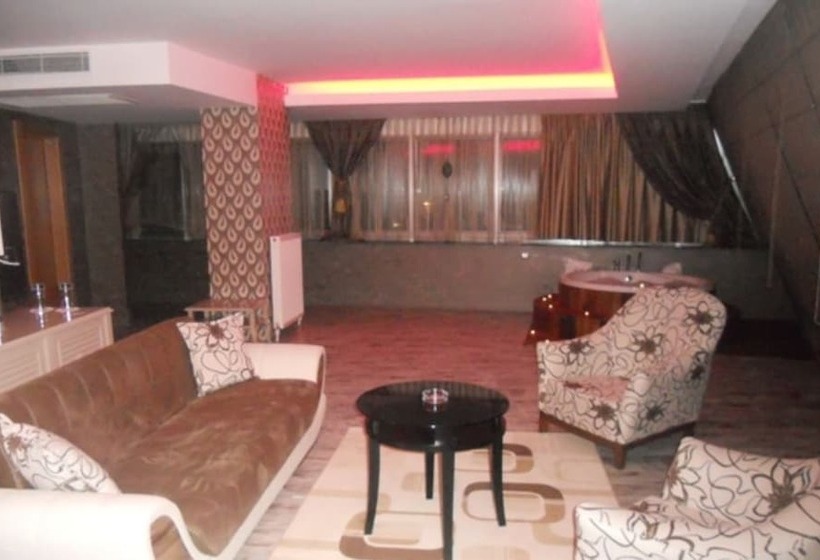 בית מלון כפרי Golden Palas