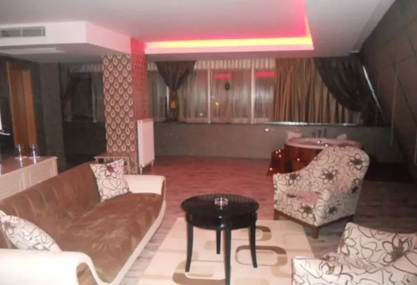 בית מלון כפרי Golden Palas