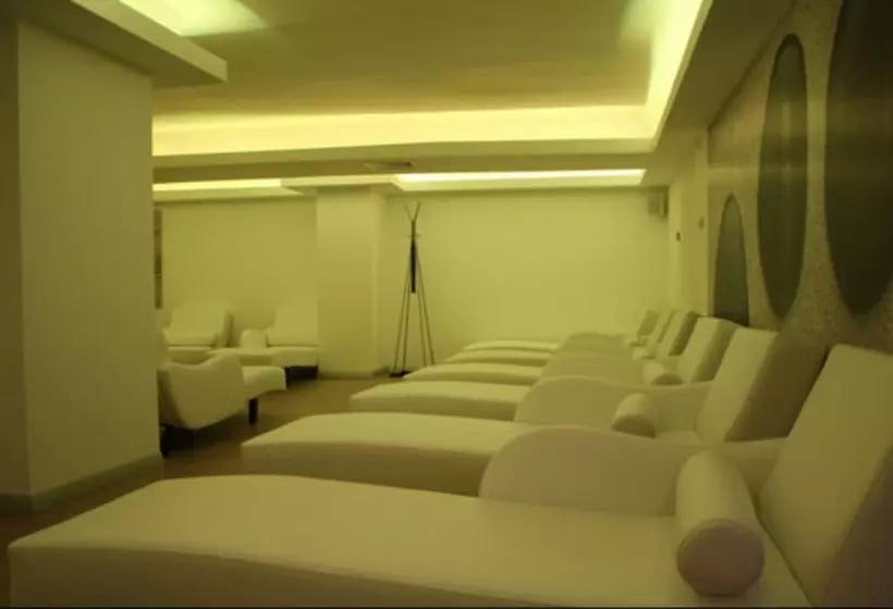 בית מלון כפרי Golden Palas