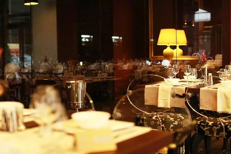 호텔 Golden Tulip Ana Dome