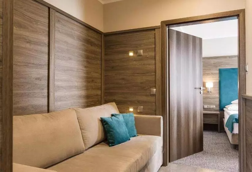 호텔 Konradówka Wellness & Spa 300 Metrów Do Centrum