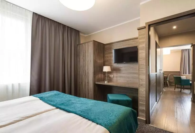 호텔 Konradówka Wellness & Spa 300 Metrów Do Centrum