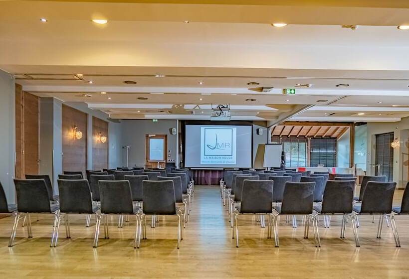 호텔 La Maison Rouge