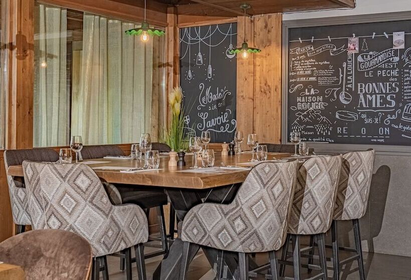 호텔 La Maison Rouge