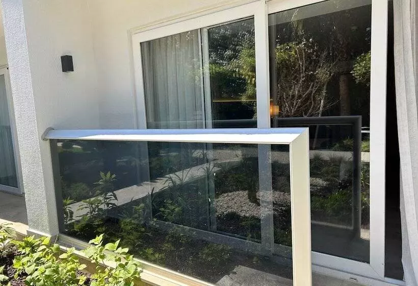 Отель Marina Boutique