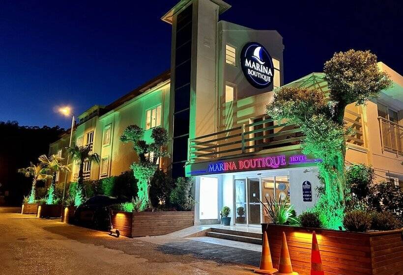 ホテル Marina Boutique