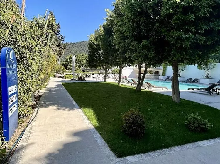 Отель Marina Boutique