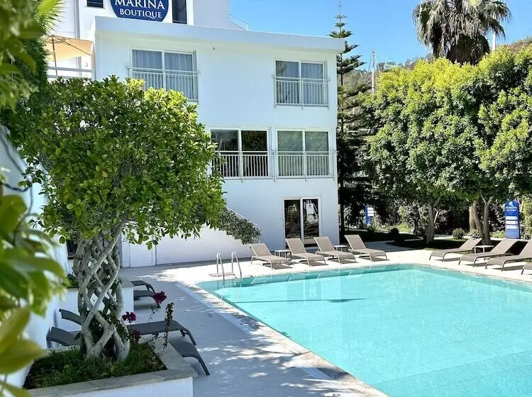 Отель Marina Boutique