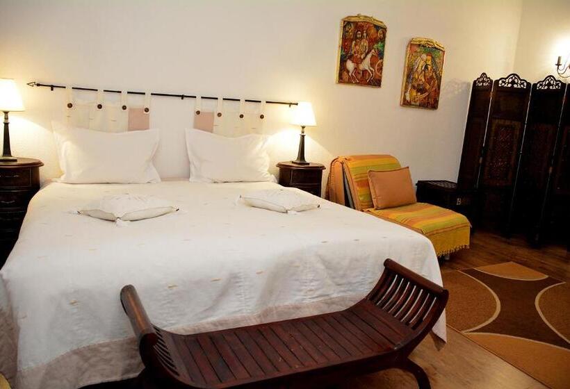 בית מלון כפרי Momini Dvori Boutique Guest House