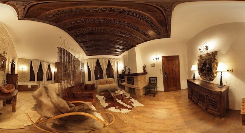 בית מלון כפרי Momini Dvori Boutique Guest House