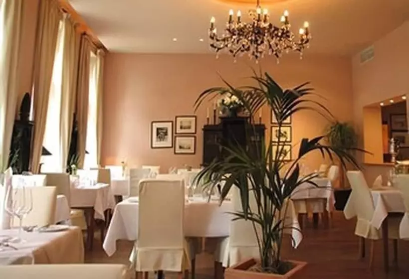 호텔 Niederlandischer Hof