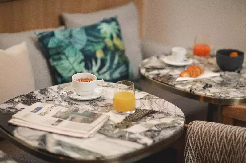 هتل Opera Marigny