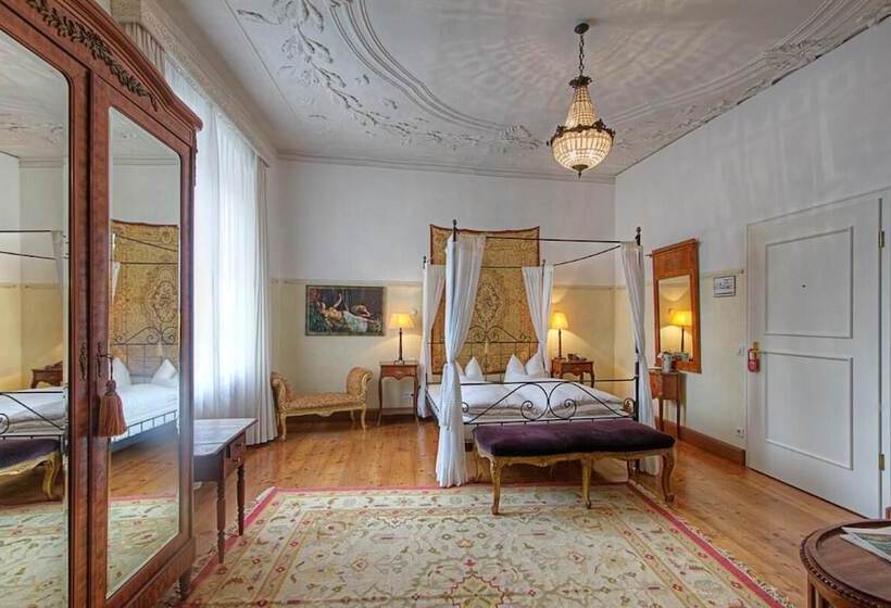 ホテル Orphee  Großes Haus