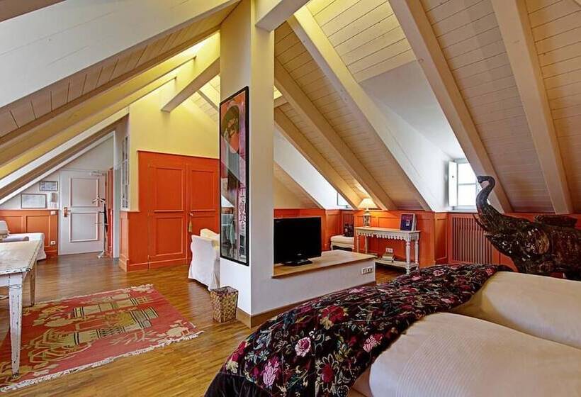 ホテル Orphee  Großes Haus