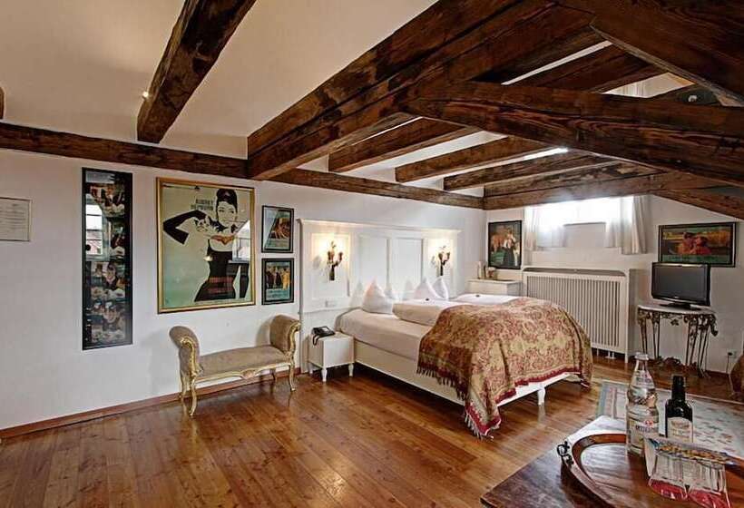 ホテル Orphee  Großes Haus