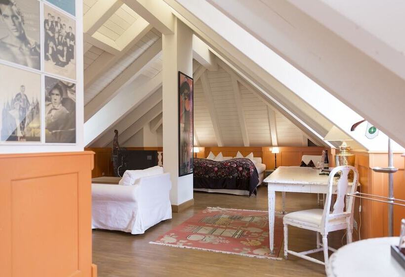 ホテル Orphee  Großes Haus