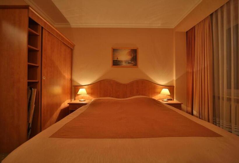 בית מלון כפרי Polaris