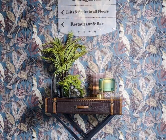 בית מלון כפרי The Ellison