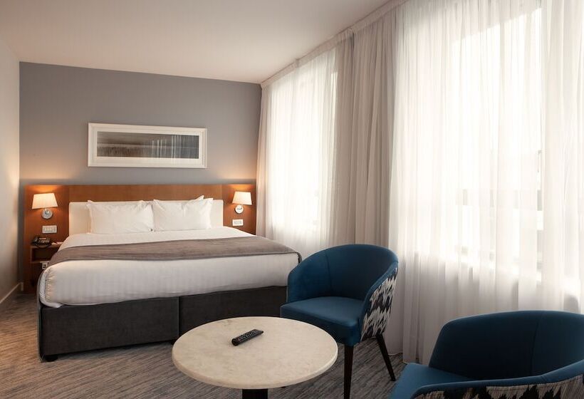 בית מלון כפרי The Ellison