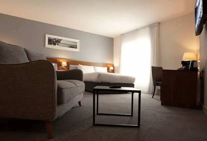 בית מלון כפרי The Ellison