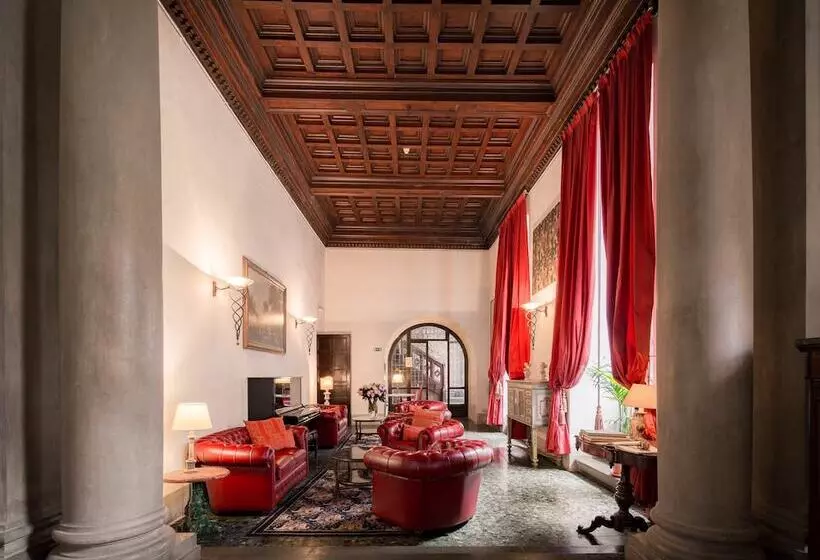 هتل Torre Guelfa Palazzo Acciaiuoli