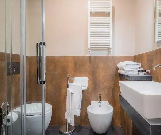 هتل Torre Guelfa Palazzo Acciaiuoli