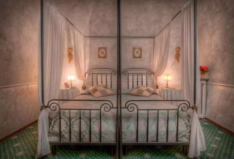 هتل Torre Guelfa Palazzo Acciaiuoli