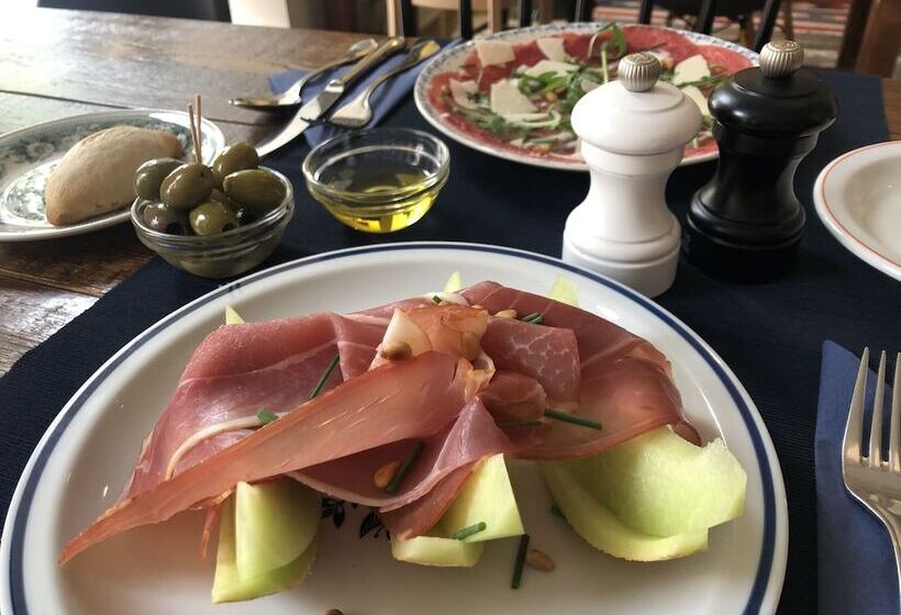 Townhouse Design Hotel & Spa