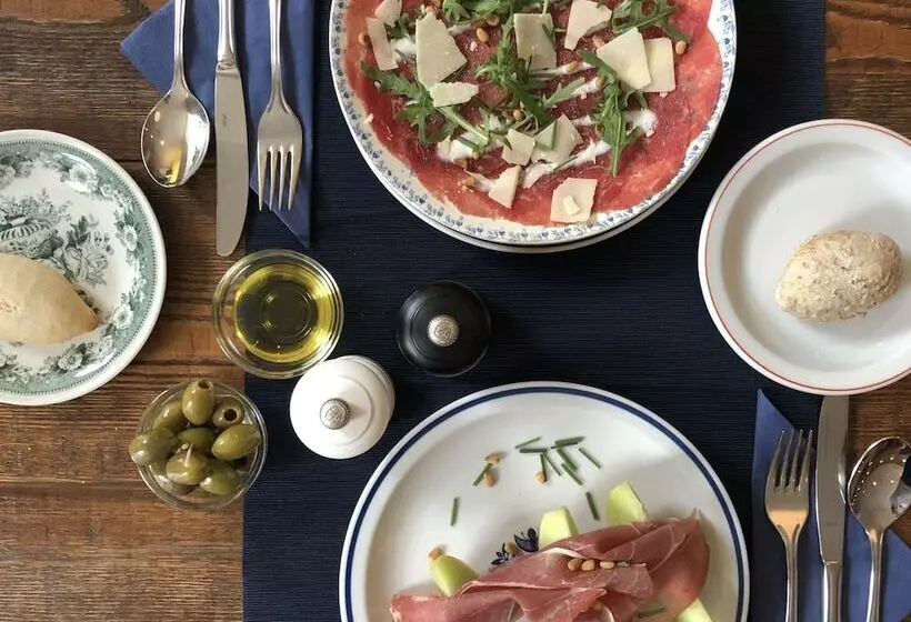 Townhouse Design Hotel & Spa