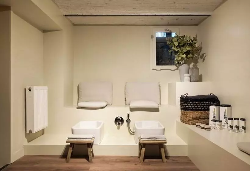 Townhouse Design Hotel & Spa