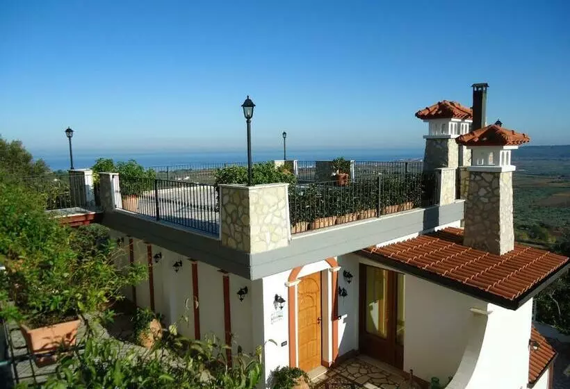 B&b Villa Iolanda Un Soggiorno In Relax Vista Mare E Montagna