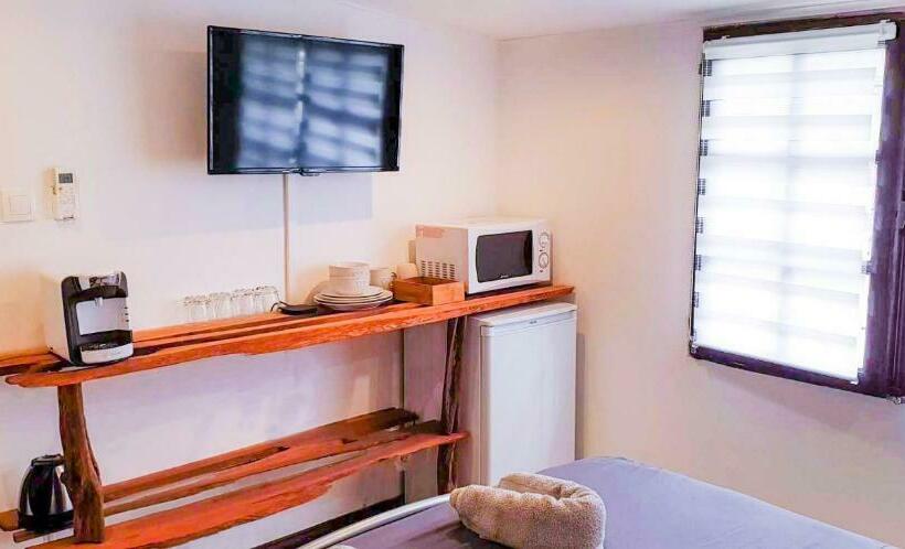 تختخواب و صبحانه Hudace