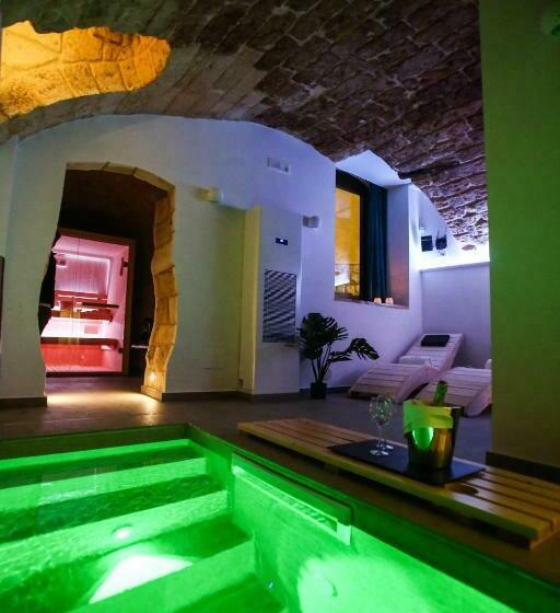 تختخواب و صبحانه Luna Federiciana Luxury Room & Spa