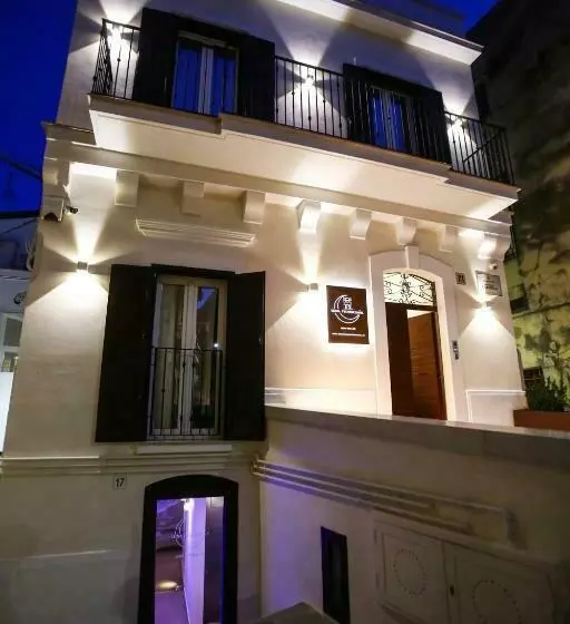 Aamiaismajoitus (B&B) Luna Federiciana Luxury Room & Spa