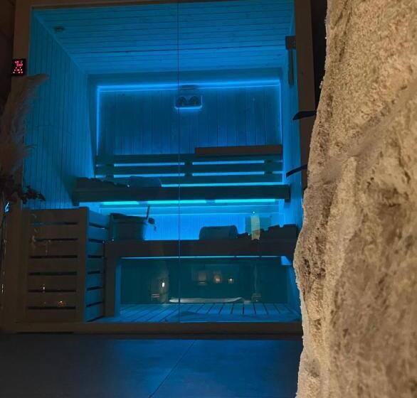 צימר Luna Federiciana Luxury Room & Spa