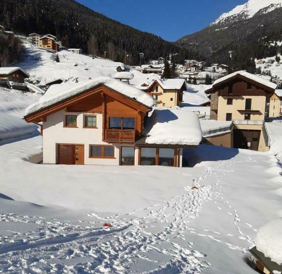 פנסיון Chalet Taulei