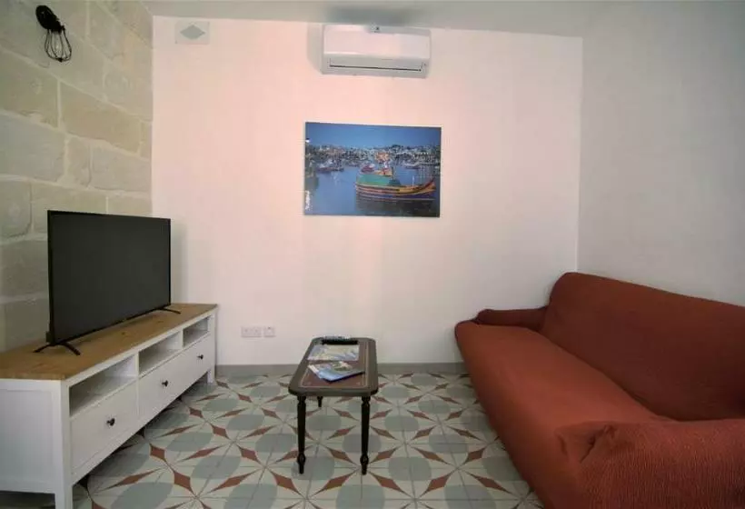 پانسیون Città Cospicua Suites