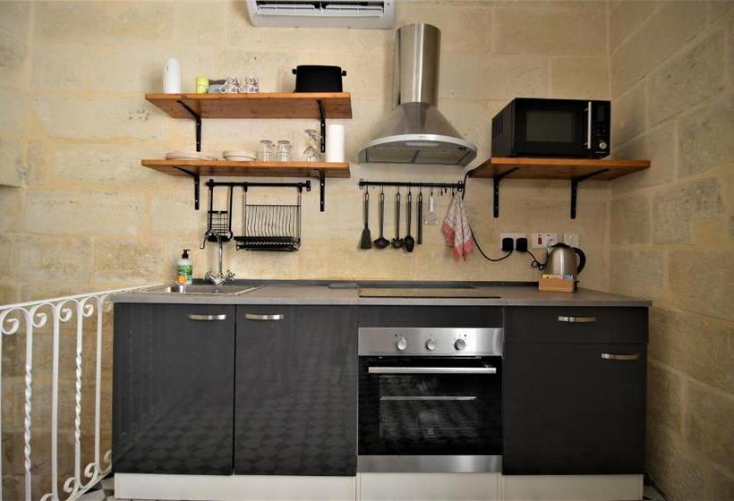 پانسیون Città Cospicua Suites