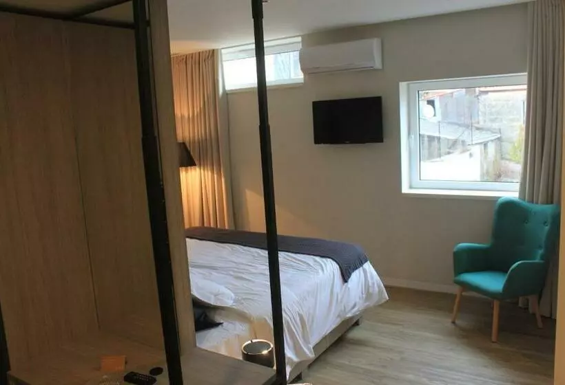 ペンション Novabila Guesthouse