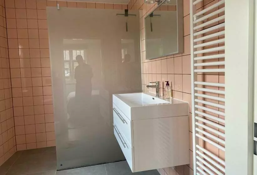 Majatalo The Farmer S Daughter