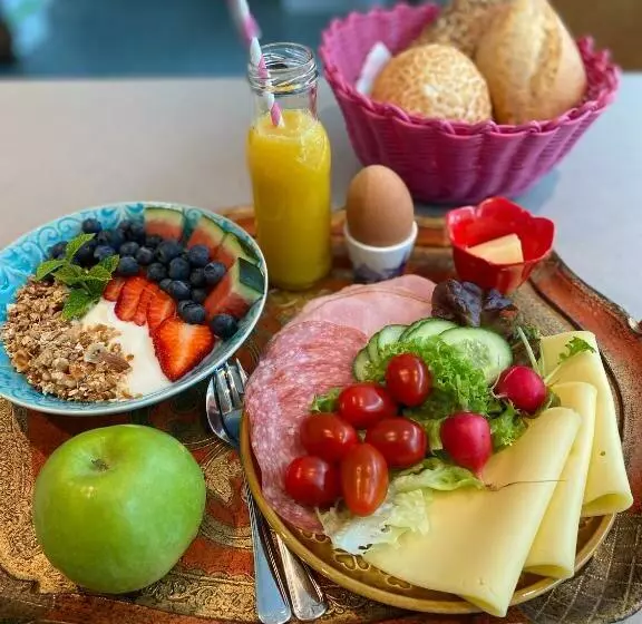 Majatalo The Farmer S Daughter