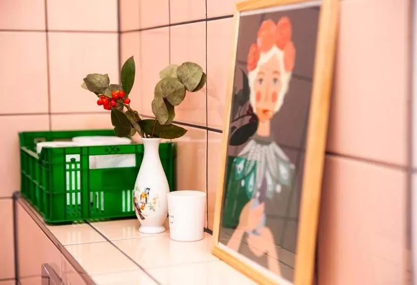 Majatalo The Farmer S Daughter