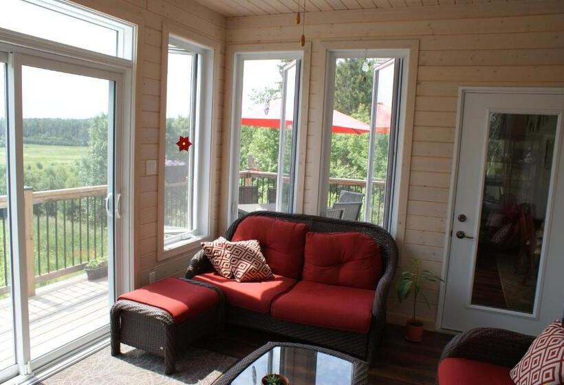 Top Of Algonquin Bed And Breakfast