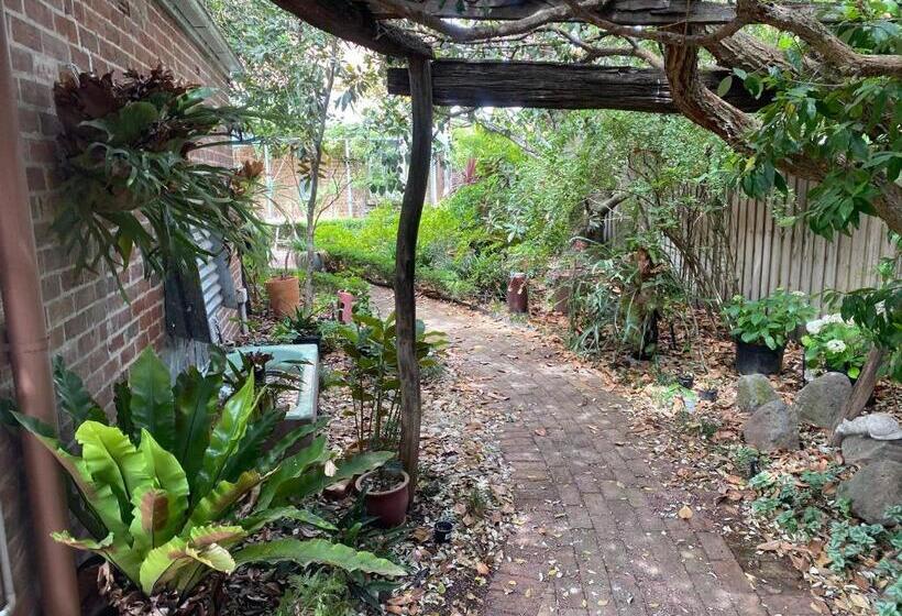 Yass Central Bed & Breakfast