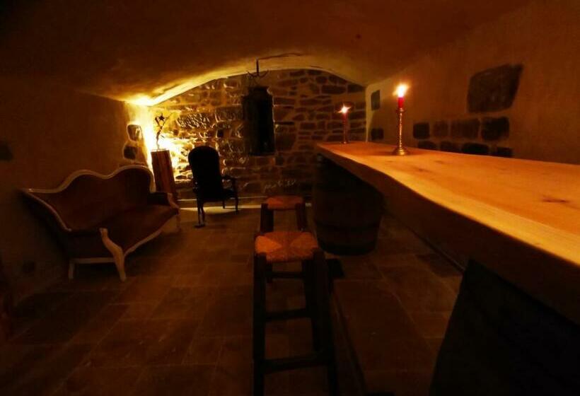 فندق صغير Auberge De La Tour