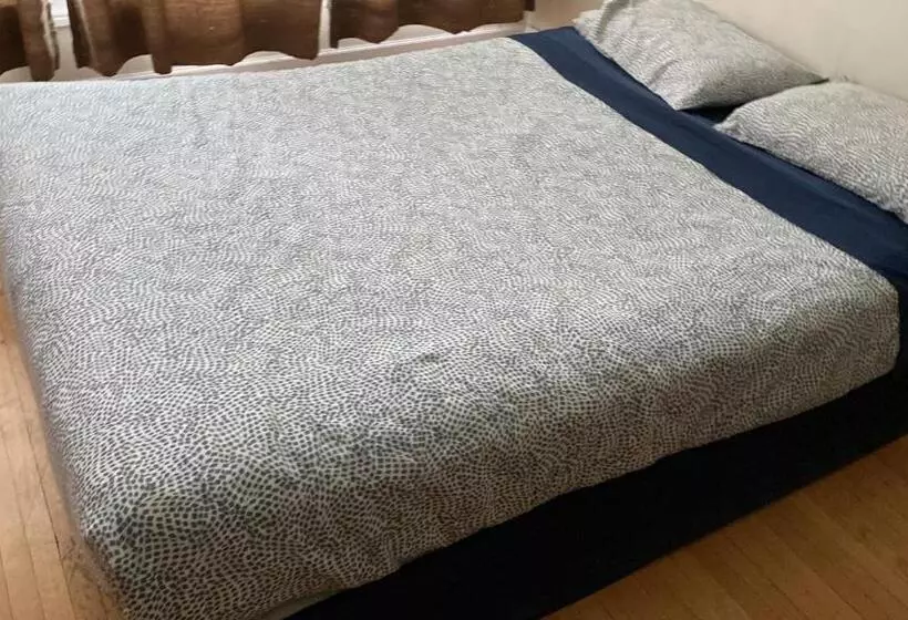ユースホステル Private Rooms, Free Parking, Full Kitchen, Best Prices In Town  York University Heights