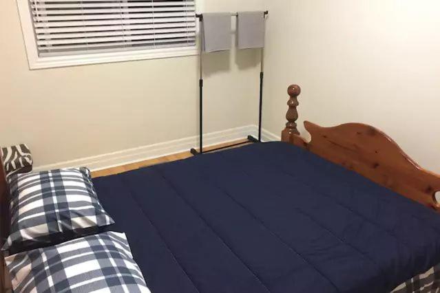 旅馆 Private Rooms, Free Parking, Full Kitchen, Best Prices In Town  York University Heights